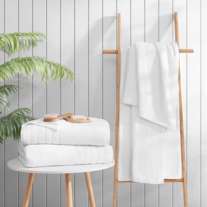 Casa Platino 100% Cotton 4 Pack Bath Towels (30"x60") - Ring Spun Cotton - Large Towels for Bathroom - Quick Drying, Highly Soft & Absorbent Shower Towel Set - Hotel & Spa Quality - White Towel Set