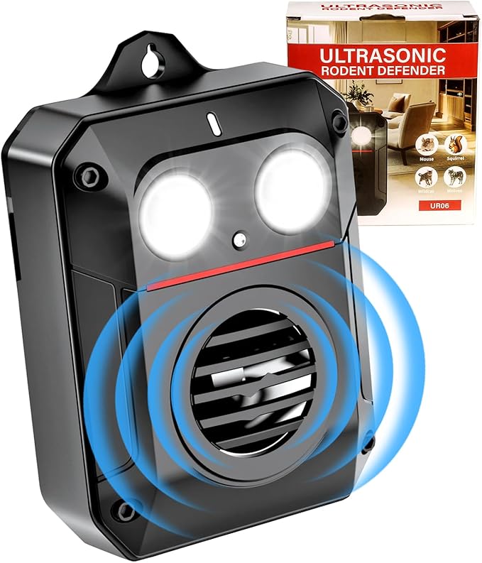 Ultrasonic Rat Repeller, Car Engine Rodent Repeller with Flashlight and Motion Sensor, Waterproof and Battery Operated Rat Deterrent Outdoor for Houses/Gardens/Attics, Against Mice/Rats/Martens