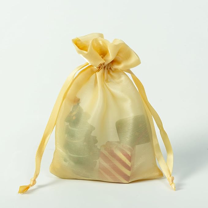 QIANF 20 Pcs Gold Small Organza Bags 4X6 inch for Wedding Favors with Drawstring, Mini Mesh Gift Bags Jewelry Pouch for Candy Bridal Shower Party Favor Baby Shower Christmas