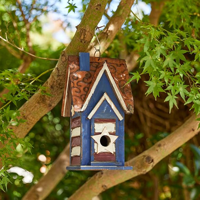 Glitzhome 12.25" H Patriotic Distressed Birdhouse for Outdoors, Solid Wood Villa Decorative Pet Cottage Outdoor Hanging Birdhouse with 3D Star for Garden Patio Backyard