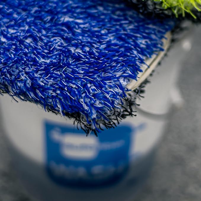 [Wash Monster] Plush Car Wash Pad (9 in. x 7 in.) Blue/Black - 1 Pack | Soft & Plush Absorbent Microfiber Fibers | Large, Fits in Bucket