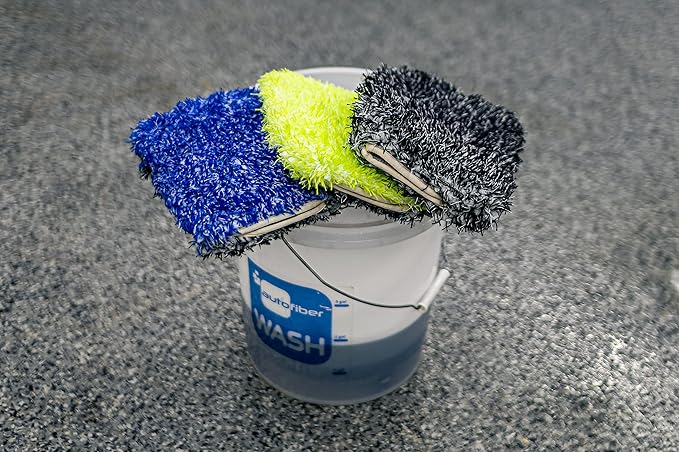 [Wash Monster] Plush Car Wash Pad (9 in. x 7 in.) Blue/Black - 1 Pack | Soft & Plush Absorbent Microfiber Fibers | Large, Fits in Bucket
